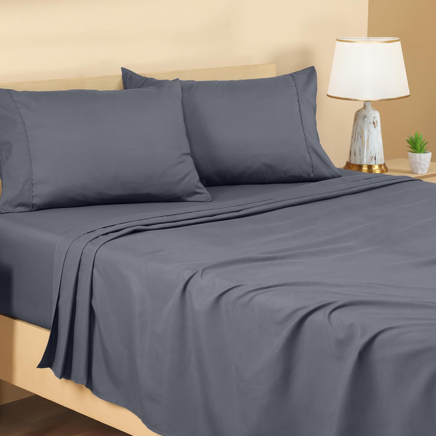 Utopia Bedding Queen Sheet Set - Brushed Microfiber - Soft Bed Sheets for Queen Size Bed Set - Includes 1 Fitted, 1 Flat, & 2 Pillow Cases - Deep Pocket (Grey)